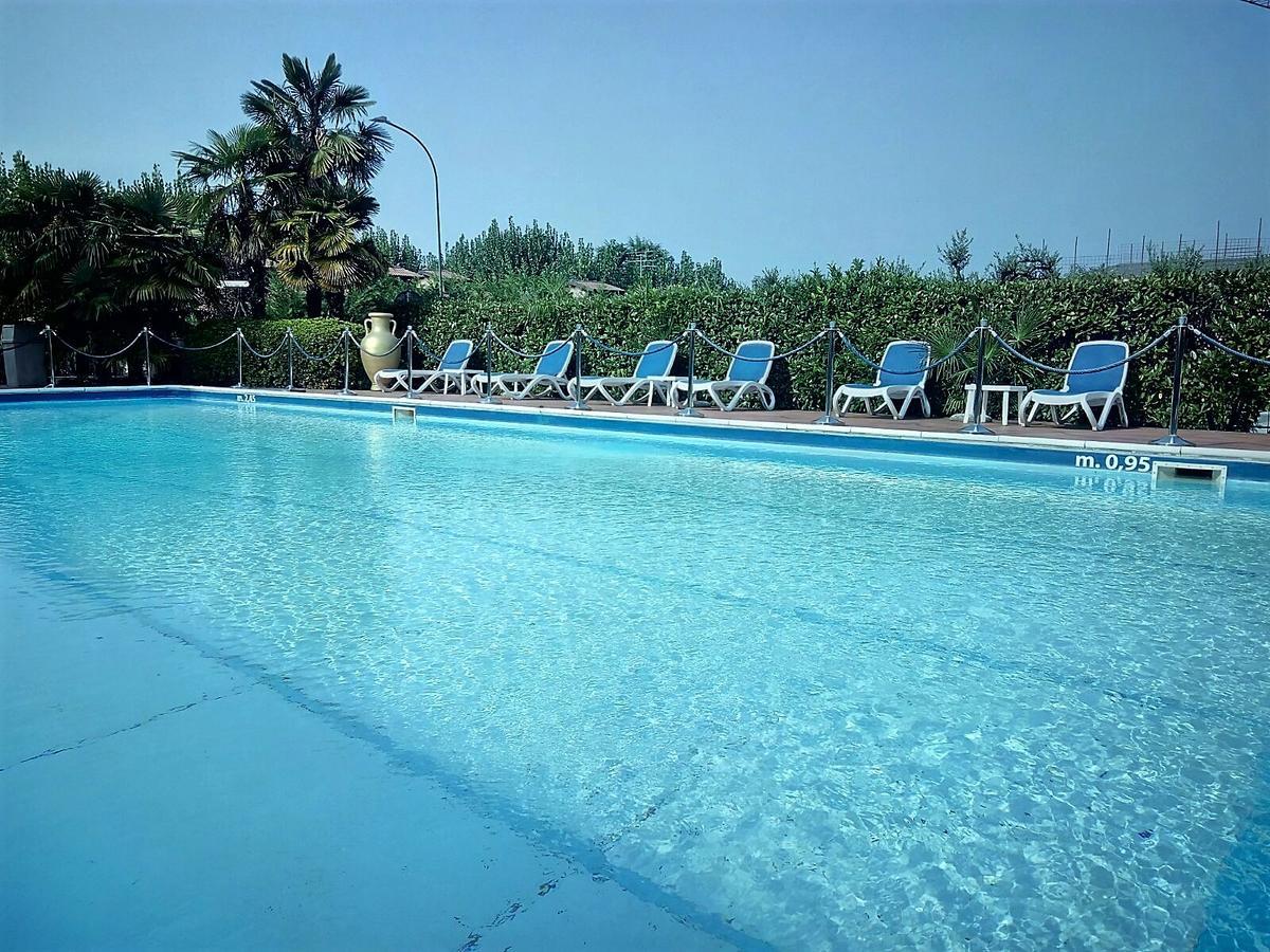 Hotel Oceano Peschiera del Garda Exterior photo