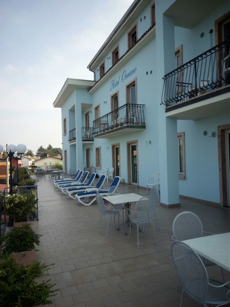 Hotel Oceano Peschiera del Garda Exterior photo