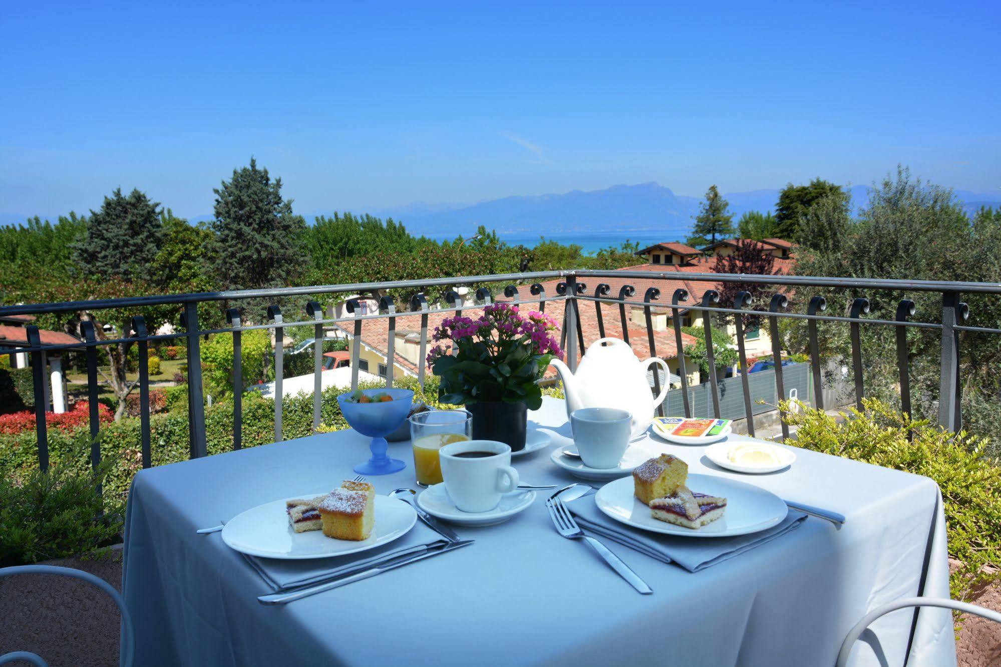 Hotel Oceano Peschiera del Garda Exterior photo