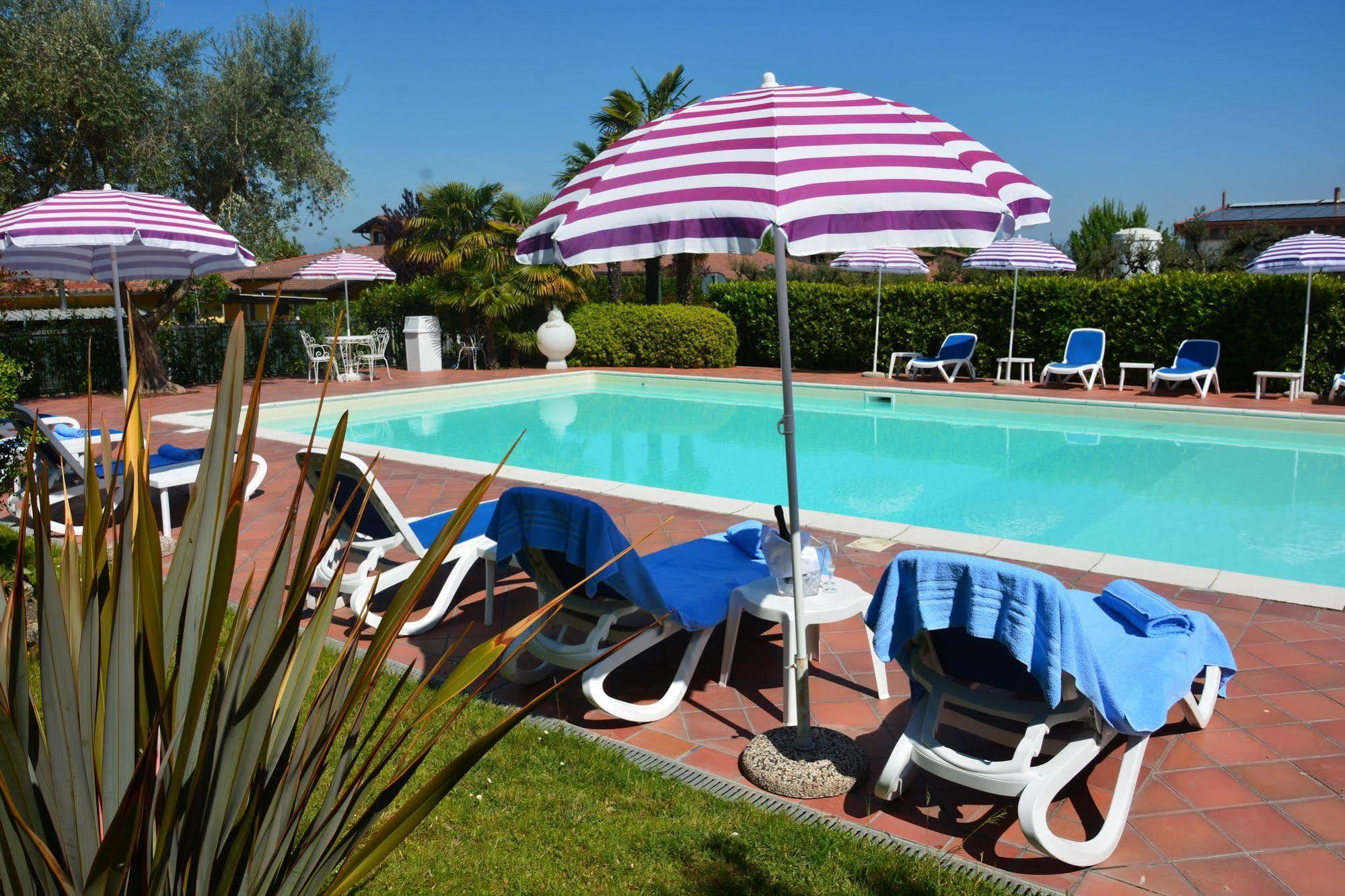 Hotel Oceano Peschiera del Garda Exterior photo